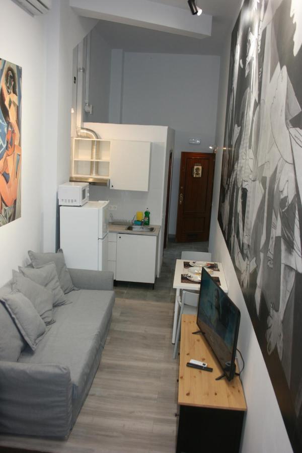 Golondrinas De Malaga "Apartamentos Con Mucho Arte" Y Terraza Solarium En Coliving 外观 照片